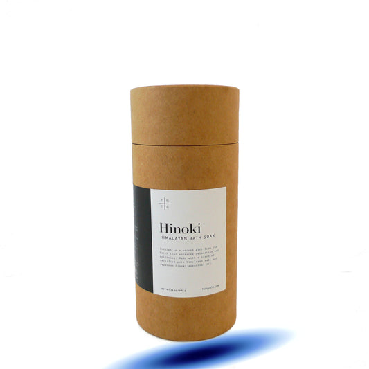 Te Plus Te Hinoki Himalayan Bath Soak  Made with a blend of certified pure Himalayan salt and Hinoki essential oil.
