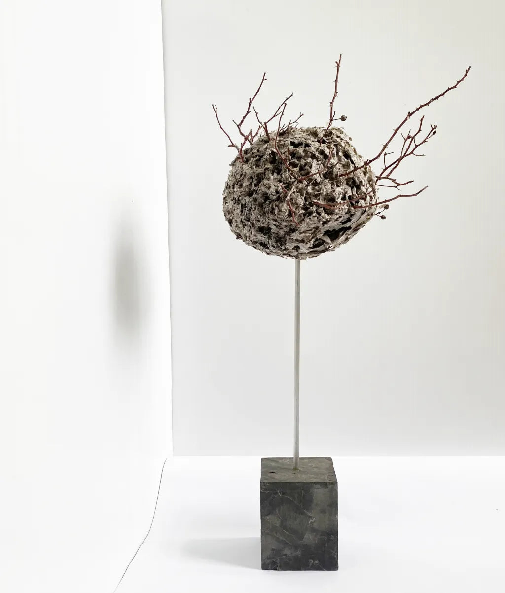 Wild beehive object with branches on stand-TE PLUS TE