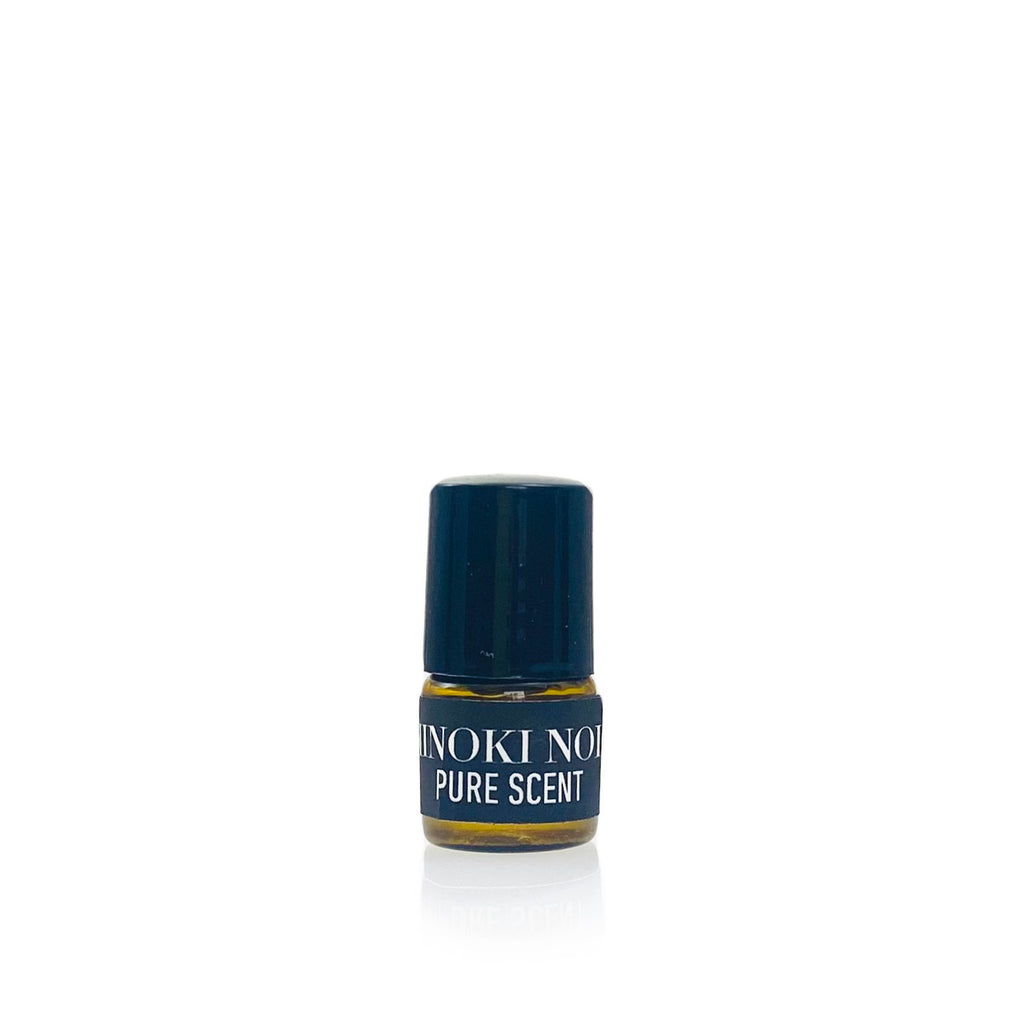 Hinoki Noir Pure Scent Discovery 1.5 ml sample bottle in clear packaging — TE PLUS TE