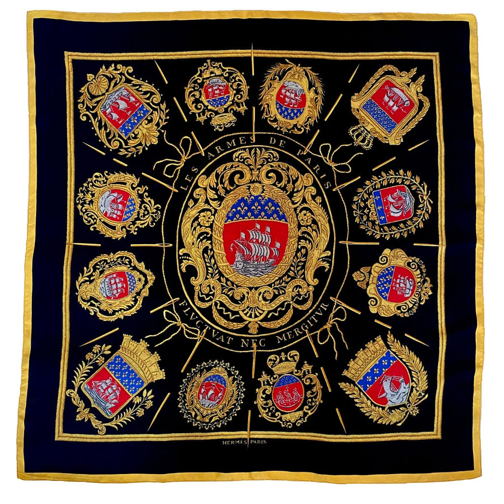 tepluste Hermes Black and Gold Silk Scarf opend