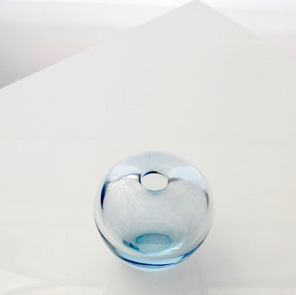 tepluste_Iconic Objects_Per Lutken Vase Holmegaard Mid Century Glass Vase