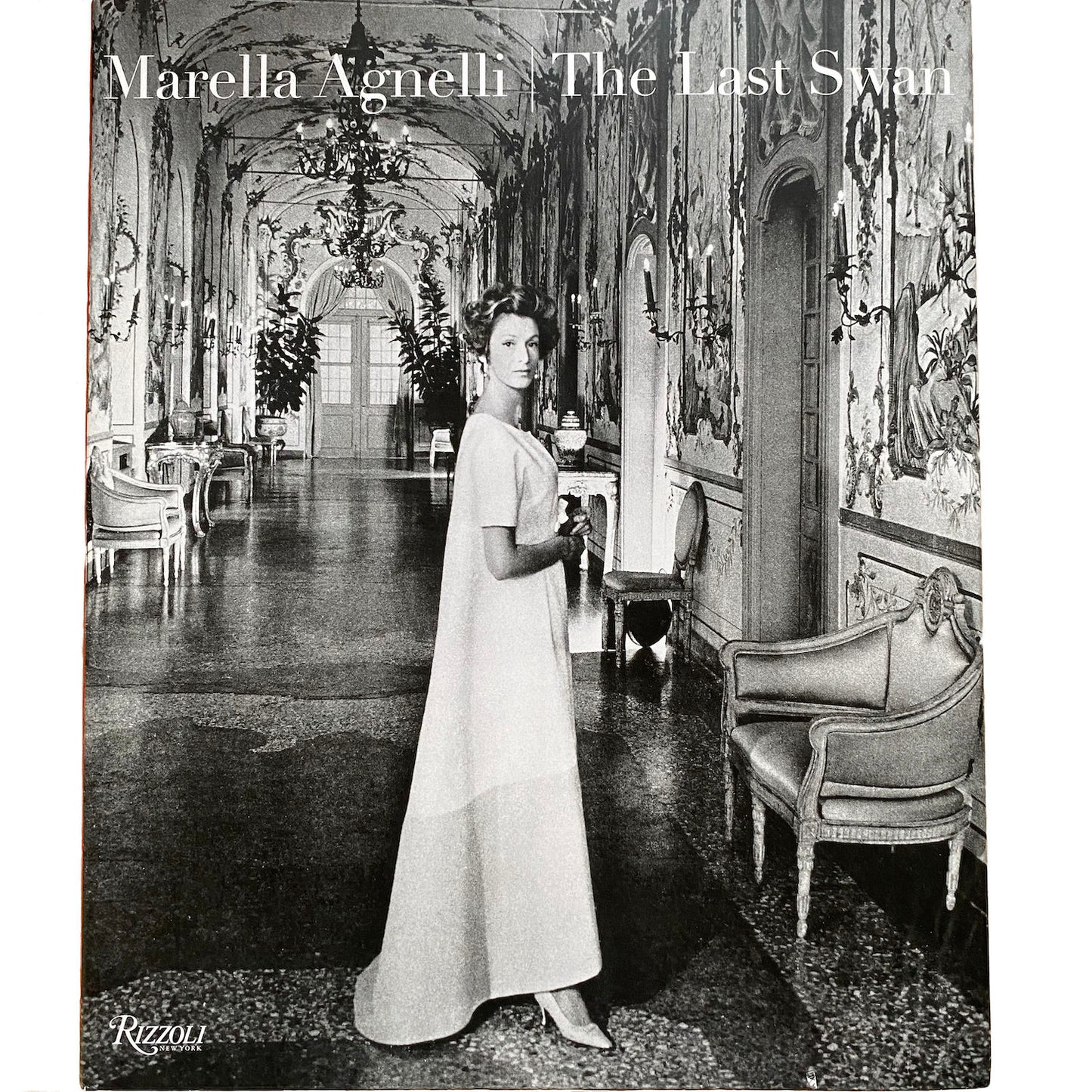 Jetset, Glamorous, Elegant, Classic, Modern. These words describe Princess Marella Agnelli patron to all that was new in the decorative arts. This book is her detailed through photo and stories. Te Plus Te Archive.