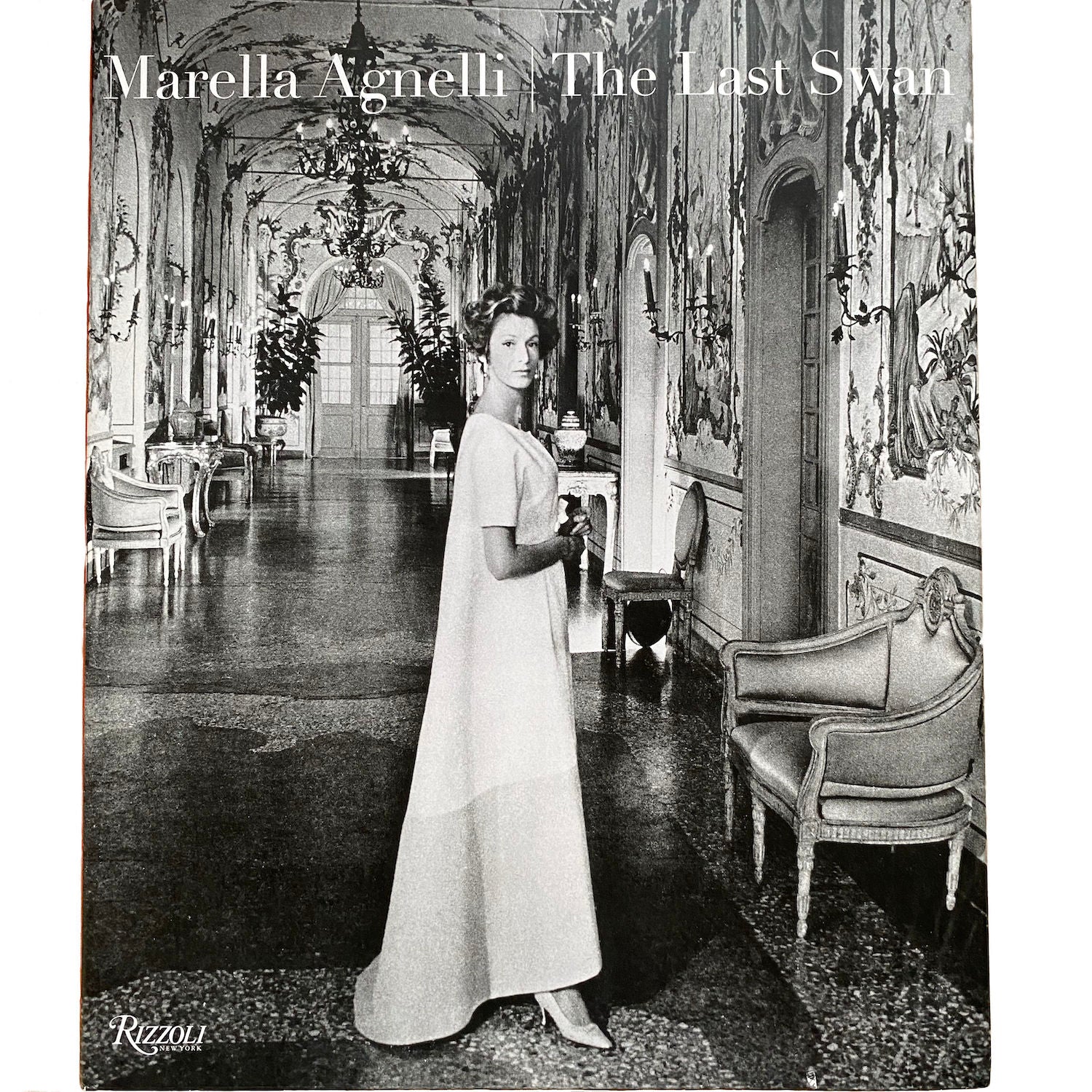 Jetset, Glamorous, Elegant, Classic, Modern. These words describe Princess Marella Agnelli patron to all that was new in the decorative arts. This book is her detailed through photo and stories. Te Plus Te Archive.