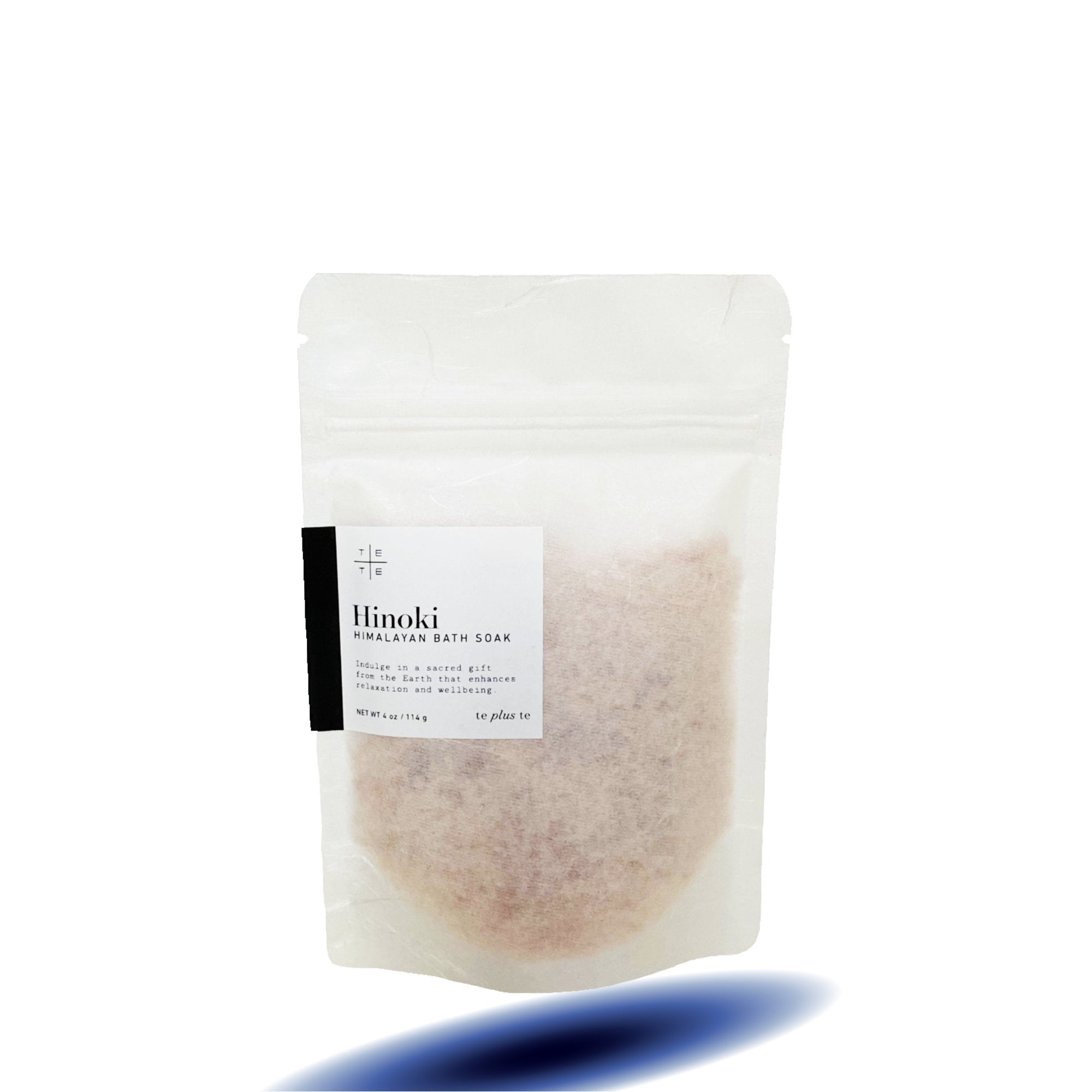 Te Plus Te Hinoki Himalayan Bath Soak 4 oz  in White paper Standing pouch