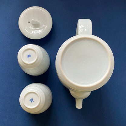 Japanese Porcelain Set Pot + Cups Vintage